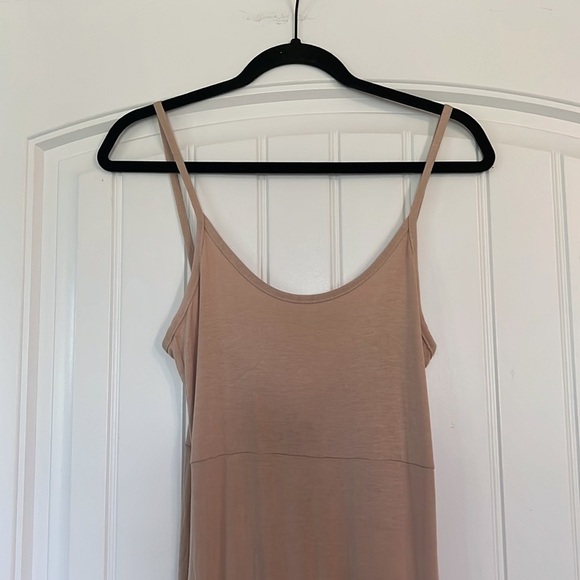 NWT PrettyLittleThing Jersey Scoop Strappy Maxi Dress Size 6 - Picture 3 of 8